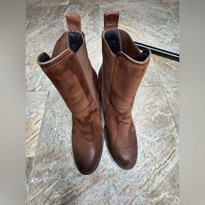 Paul Green Jules Brown Nubuck Chelsea Ankle Boots | Women’s 7.5